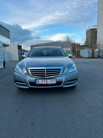 mercedes benz E250 automatique 4matic, Autos, Cuir, Achat, 4 portes, Noir