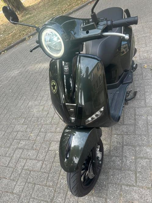 Neco scooter klasse A rijd 2900km zeer goede, Fietsen en Brommers, Scooters | Vespa, Zo goed als nieuw, Ophalen of Verzenden