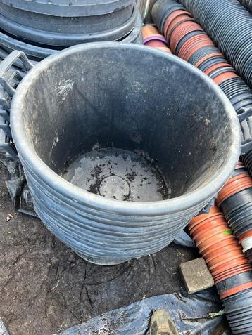 heel grote plantenkuip met handvaten 55 x 42 cm beschikbaar voor biedingen