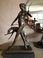 bronzen sculptuur Diana godin v jacht greyhound windhond, Antiquités & Art, Art | Sculptures & Bois, Enlèvement ou Envoi