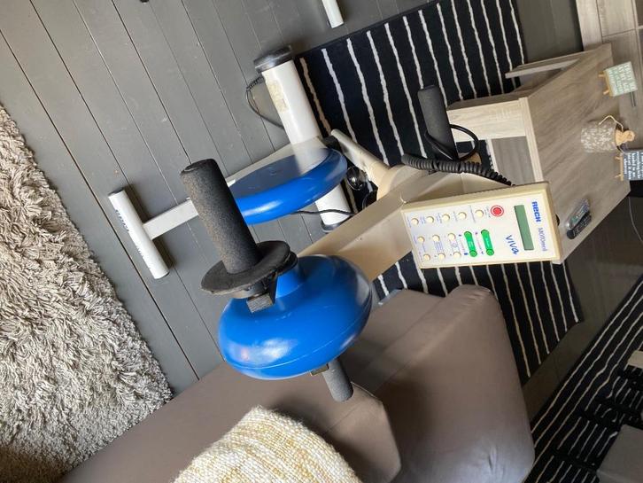 Motomed viva 1 armen in topstaat ., Diversen, Verpleegmiddelen, Gebruikt, Ophalen of Verzenden