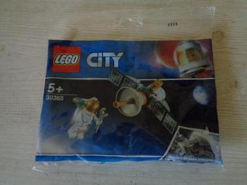 LEGO 30365 City Satelliet ( Polybag )