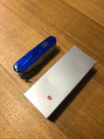 Victorinox SwissChamp Blue Trans 1.6795.T2, Collections, Enlèvement ou Envoi, Neuf