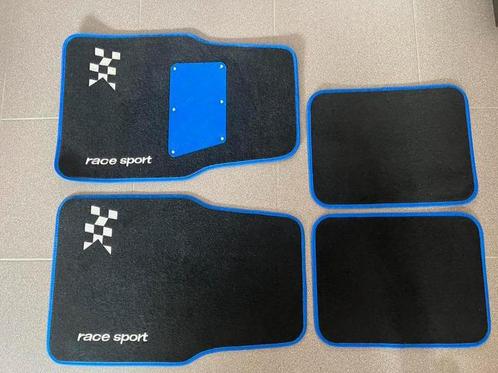Set auto-accessoires: matten, zetelhoes,… (nieuwstaat!), Auto diversen, Auto-accessoires, Zo goed als nieuw, Ophalen
