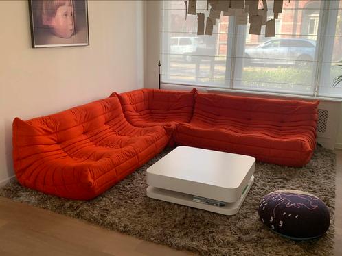 Ligne Roset Togo compleet groot design salon in topstaat !, Maison & Meubles, Canapés | Coins salons complets, Comme neuf, Tissus
