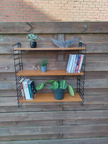 Tomado Holland vintage boekenplank  beschikbaar voor biedingen