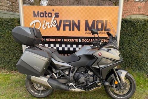 honda nt 1100 dct bj 2023 zeer goede staat + opties, Motoren, Motoren | Honda, Bedrijf, Toermotor, meer dan 35 kW, 2 cilinders