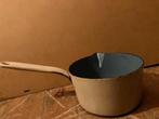 OUDE STEELPAN IN GIETIJZER EMAIL VINTAGE. MERK ULTRA., Antiek en Kunst, Antiek | Email, Ophalen of Verzenden