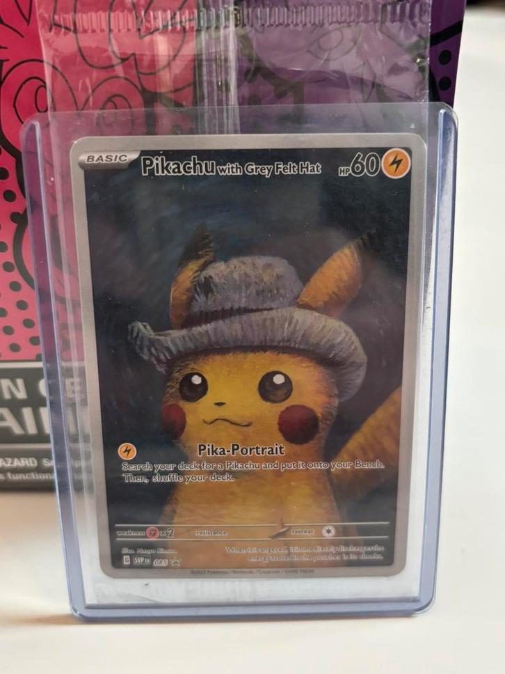 Pikachu with the grey felt hat 085, Hobby en Vrije tijd, Verzamelkaartspellen | Pokémon, Zo goed als nieuw, Losse kaart, Foil