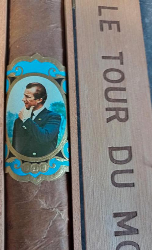 Sigaar Met Band Van Koning Albert ll Le Tour Du Monde !!!, Verzamelen, Rookartikelen, Aanstekers en Luciferdoosjes, Zo goed als nieuw