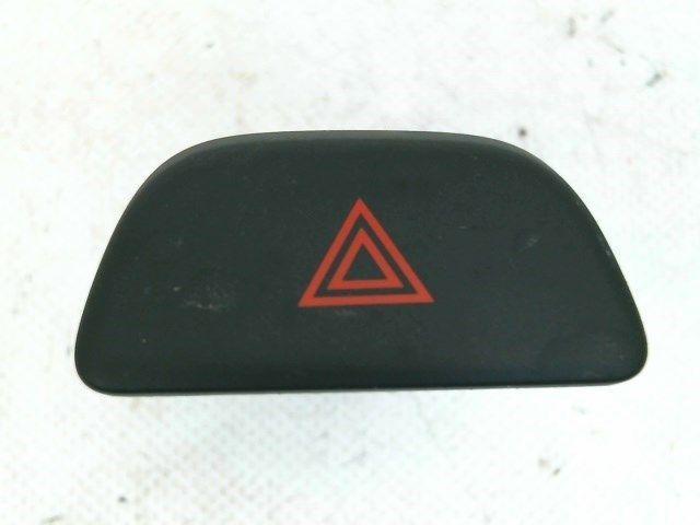 COMMUTATEUR DE FEUX DE DETRESSE Nissan Micra (K13), Autos : Pièces & Accessoires, Tableau de bord & Interrupteurs, Nissan, Utilisé