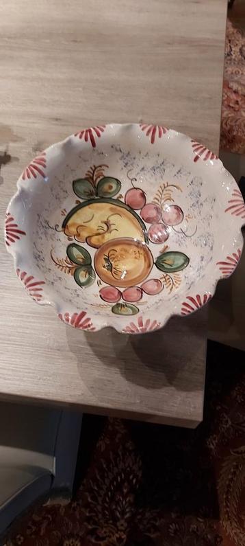 Fruitschaal  beschikbaar voor biedingen