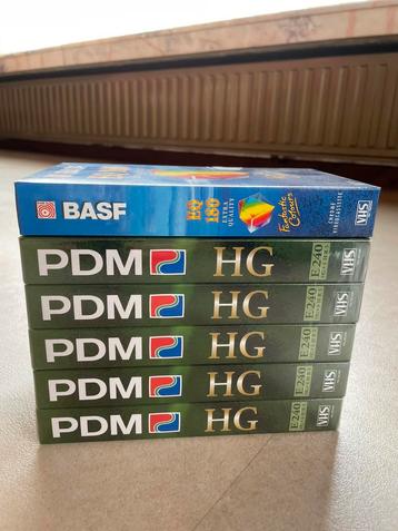 6 nieuwe VHS  tapes beschikbaar voor biedingen
