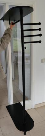 Porte manteau noir moderne Ikea, Maison & Meubles, Accessoires pour la Maison | Portemanteaux, Comme neuf, Enlèvement