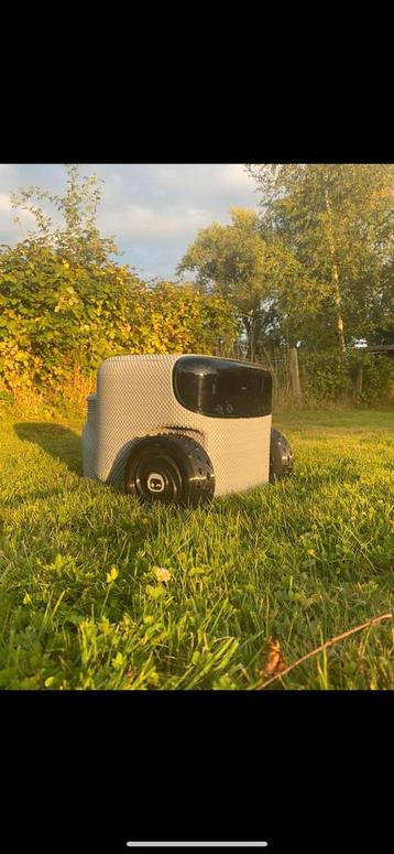 Toadi robotmaaier beschikbaar voor biedingen