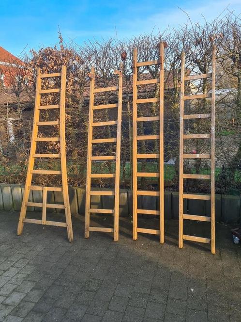 Oude houten ladders ter decoratie ladder, Antiek en Kunst, Curiosa en Brocante, Ophalen