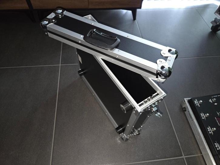 FlightCase 2Units  19'', Muziek en Instrumenten, Behuizingen en Koffers, Zo goed als nieuw, Flightcase, Ophalen of Verzenden