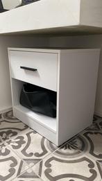Wit Nachtkastje, Huis en Inrichting, Ophalen, Minder dan 45 cm, Zo goed als nieuw, Minder dan 55 cm