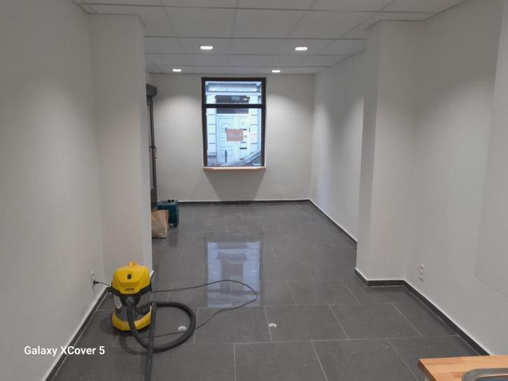Handelsruimte, bureauruimte, bureau te huur, Immo, Appartementen en Studio's te huur, Brussel, 20 tot 35 m²
