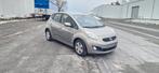 Kia Venga 1.6 Crdi  2012, Auto's, Kia, Voorwielaandrijving, Euro 5, Stof, Zwart