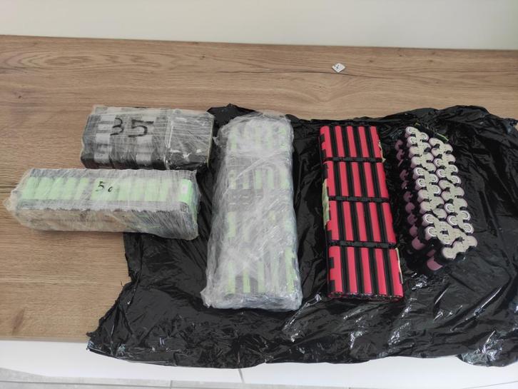 18650 batterijen, Audio, Tv en Foto, Accu's en Batterijen, Gebruikt, Oplaadbaar, Ophalen