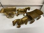 2 antieke paarden met kar, Ophalen