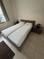 Bed 160x200 met 2 matrassen, Ophalen, Zo goed als nieuw