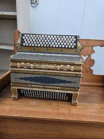 Accordeon scandalli camerano beschikbaar voor biedingen