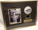 Showcase Col. Charles A. Lindbergh met stukje Spirit of St., Comme neuf, Carte, Photo ou Gravure, Envoi