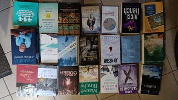 +/- 135 boeken romans in bijna nieuw staat beschikbaar voor biedingen