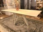 Design eettafel Joli wit glas, Huis en Inrichting, Ophalen, Modern design, Gebruikt, 200 cm of meer