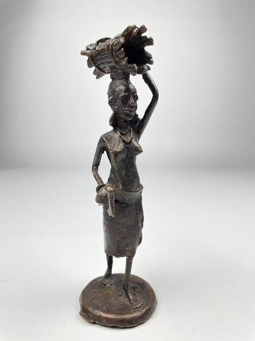 Statue africaine en bronze, Antiquités & Art, Antiquités | Bronze & Cuivre, Bronze, Enlèvement ou Envoi