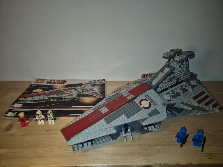 LEGO Star Wars Venator-Class Republic Attack Cruiser 8039, Kinderen en Baby's, Speelgoed | Duplo en Lego, Zo goed als nieuw, Lego