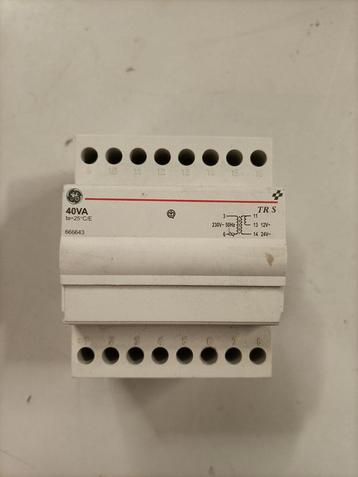 Transfo Vinckier 12/24V beschikbaar voor biedingen