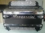 accordeon mengascini f8 do3, Zo goed als nieuw, Knopaccordeon, 120-bas, Met riemen
