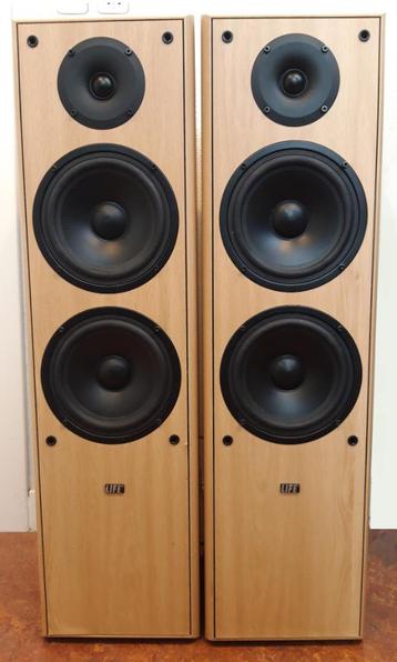 HiFi stereo geluidszuilen