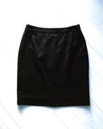 Hugo Boss - klassieke zwarte rok - IT40 (B36), Verzenden, Zwart, Zo goed als nieuw, Knielengte