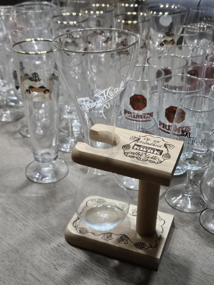 60 bierglazen allerlei, Verzamelen, Glas en Drinkglazen, Zo goed als nieuw, Bierglas, Ophalen