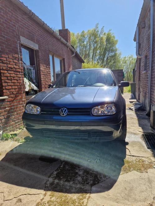 Volkswagen golf 4 1.4 benzine, Auto's, Volkswagen, Particulier, Golf, Achteruitrijcamera, Airbags, Airconditioning, Bluetooth