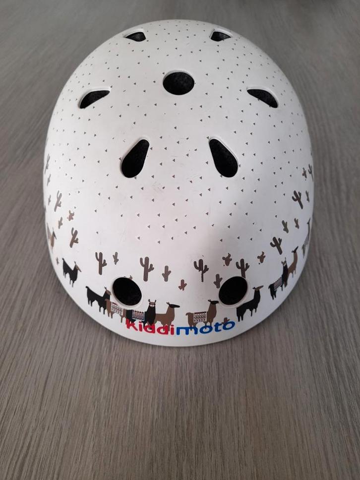 KiddiMoto Helmet Special Edition Lama - Medium (53-58 CM), Fietsen en Brommers, Fietsaccessoires | Fietshelmen, Zo goed als nieuw