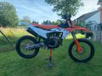 Ktm SXF 450 uit 2023, Fietsen en Brommers, Brommers | Crossbrommers, Zo goed als nieuw, 4 versnellingen, Ophalen, 450 cc