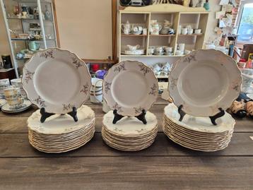 Lot de 36 assiettes Boch décor Françoise  beschikbaar voor biedingen