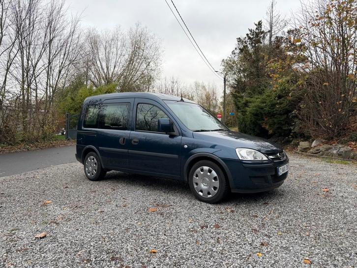 Opel combi 1.4 benzine euro 4, Auto's, Opel, Bedrijf, Te koop, Combo Tour, Benzine, Euro 4, Handgeschakeld, Ophalen