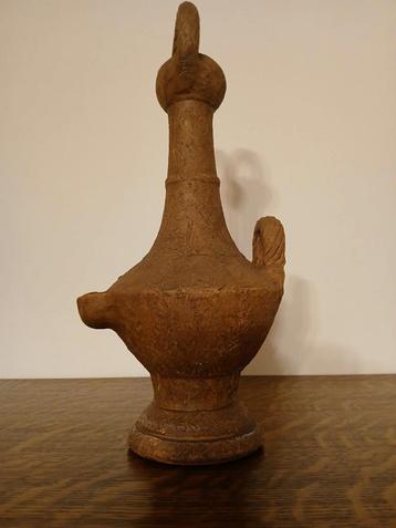 Stenen kruik uit Marokko  beschikbaar voor biedingen