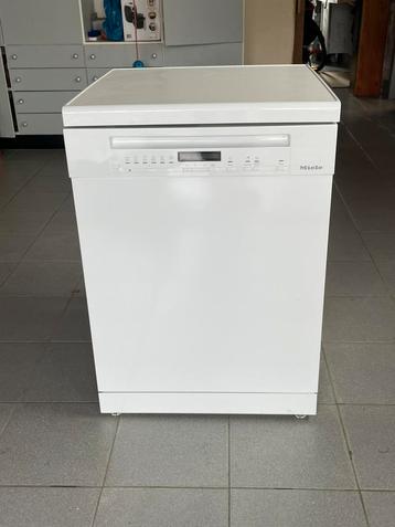 Miele vaatwasmachine beschikbaar voor biedingen