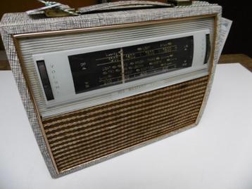 RADIO VINTAGE MASTERS VOICE DE1960 , s allume et CAPTE-pile, Envoi
