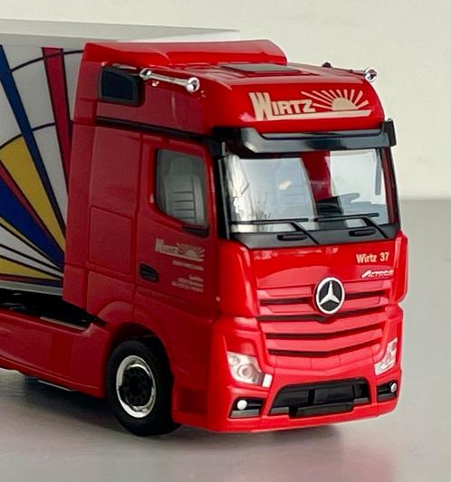 Herpa MB Actros WIRTZ PopArt 15 mtr oplegger 1/87, Hobby en Vrije tijd, Modelauto's | 1:87, Zo goed als nieuw, Bus of Vrachtwagen
