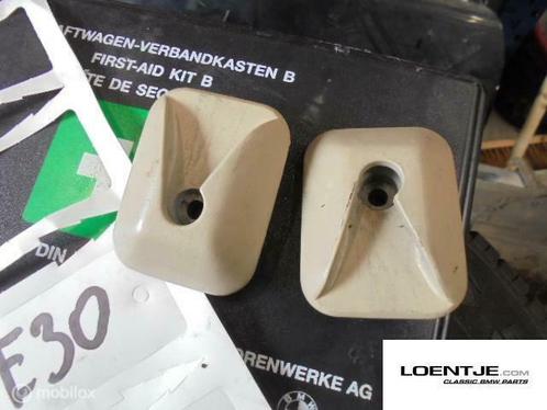 houder rollo hondennet bmw e30 touring 325i 320i 318i 316, Auto-onderdelen, Interieur en Bekleding, BMW, Gebruikt, Ophalen of Verzenden