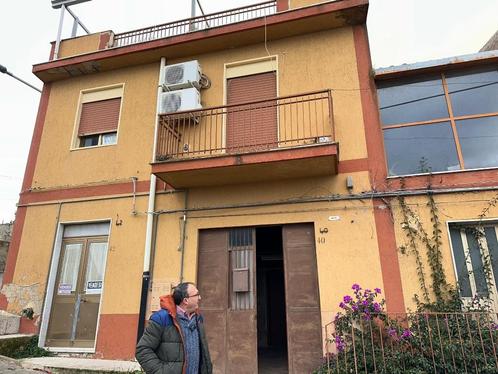 Huis te koop in sicilië (villarosa) provincia enna heeft 3 n, Immo, Buitenland, Italië, Appartement, Dorp