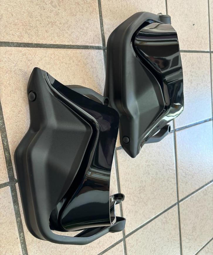 Set handbeschermers met Dark Smoke handbeschermverlengingen, Motoren, Onderdelen | BMW, Nieuw, Verzenden